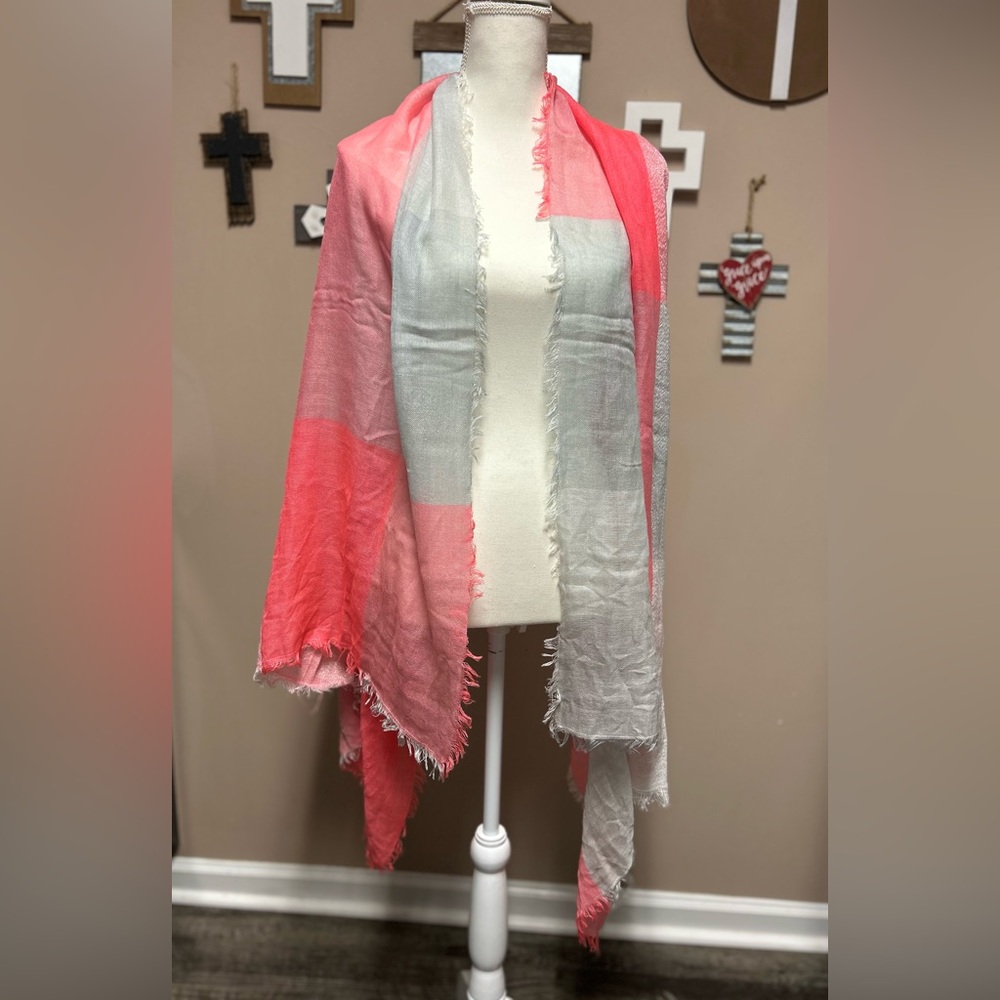 American Eagle Oversized Blanket Scarf Wrap Salmon Silver White Shimmer Fringe